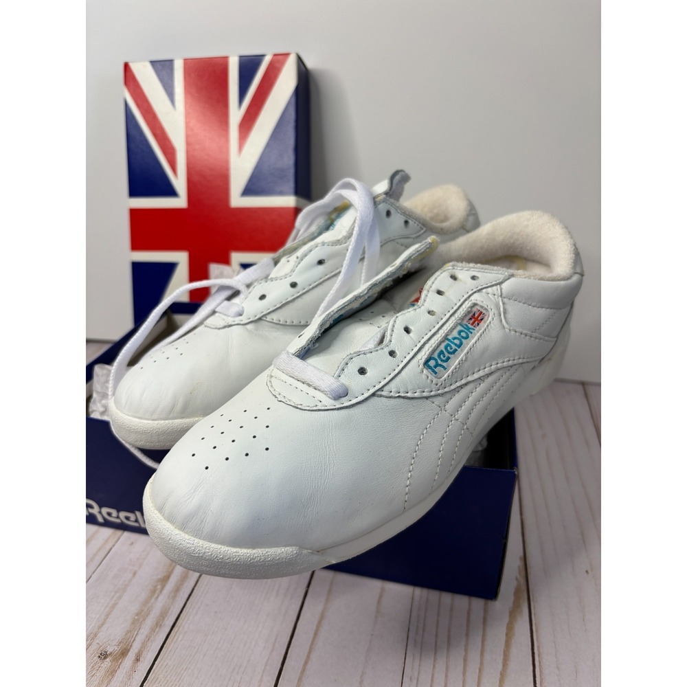 Vintage NWT Reebok Women's White Classic 90's Freestyle Lo Size 6.5